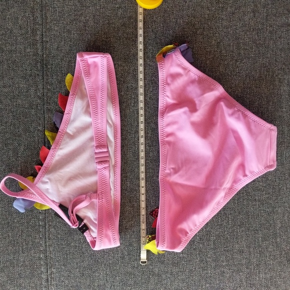 CLEARANCE!!! MOLO Naja - Fuchsia Pink - Pink UV bikini with attached butterflies - Picture 10 of 11